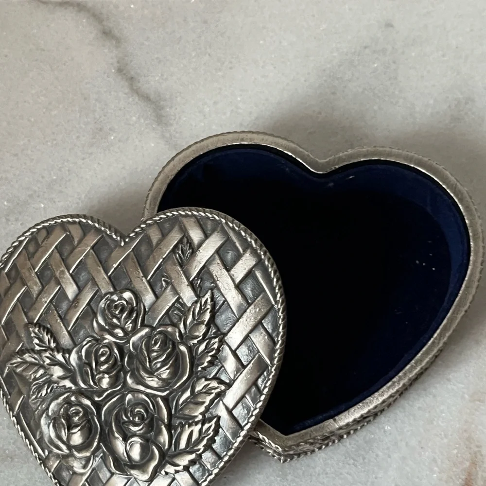 Silver pewter vintage heart shaped trinket box
